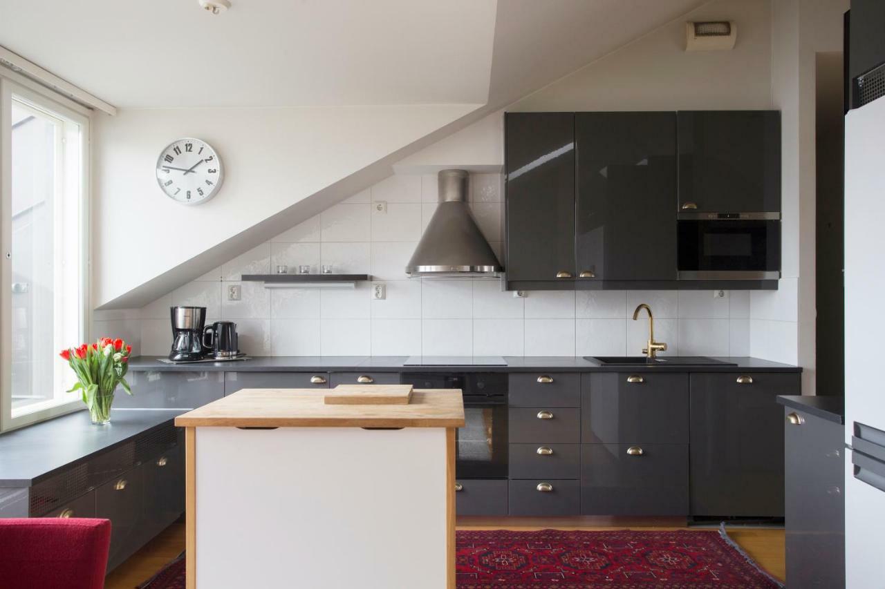 2Ndhomes 2Br City Center Penthouse With Balcony And Sauna ヘルシンキ エクステリア 写真
