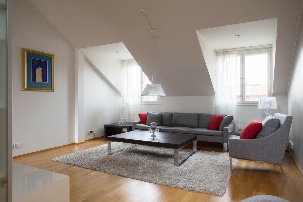 2Ndhomes 2Br City Center Penthouse With Balcony And Sauna ヘルシンキ エクステリア 写真