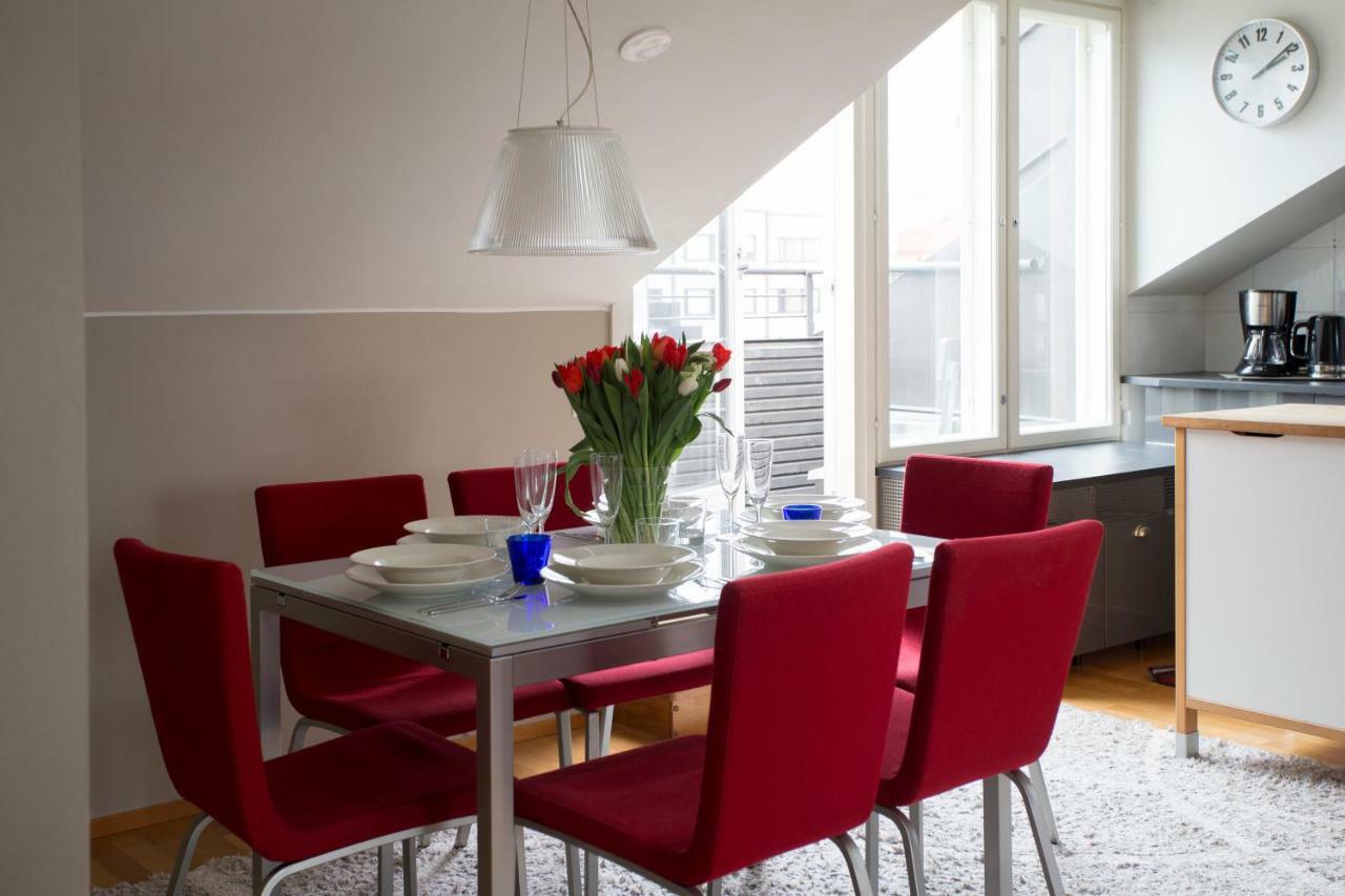 2Ndhomes 2Br City Center Penthouse With Balcony And Sauna ヘルシンキ エクステリア 写真